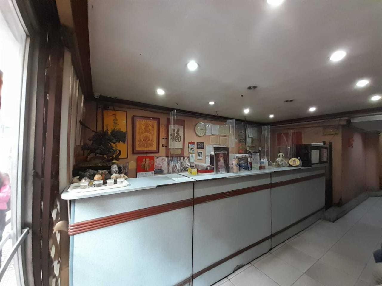 Oyo 1011 First Hotel Manila Dış mekan fotoğraf