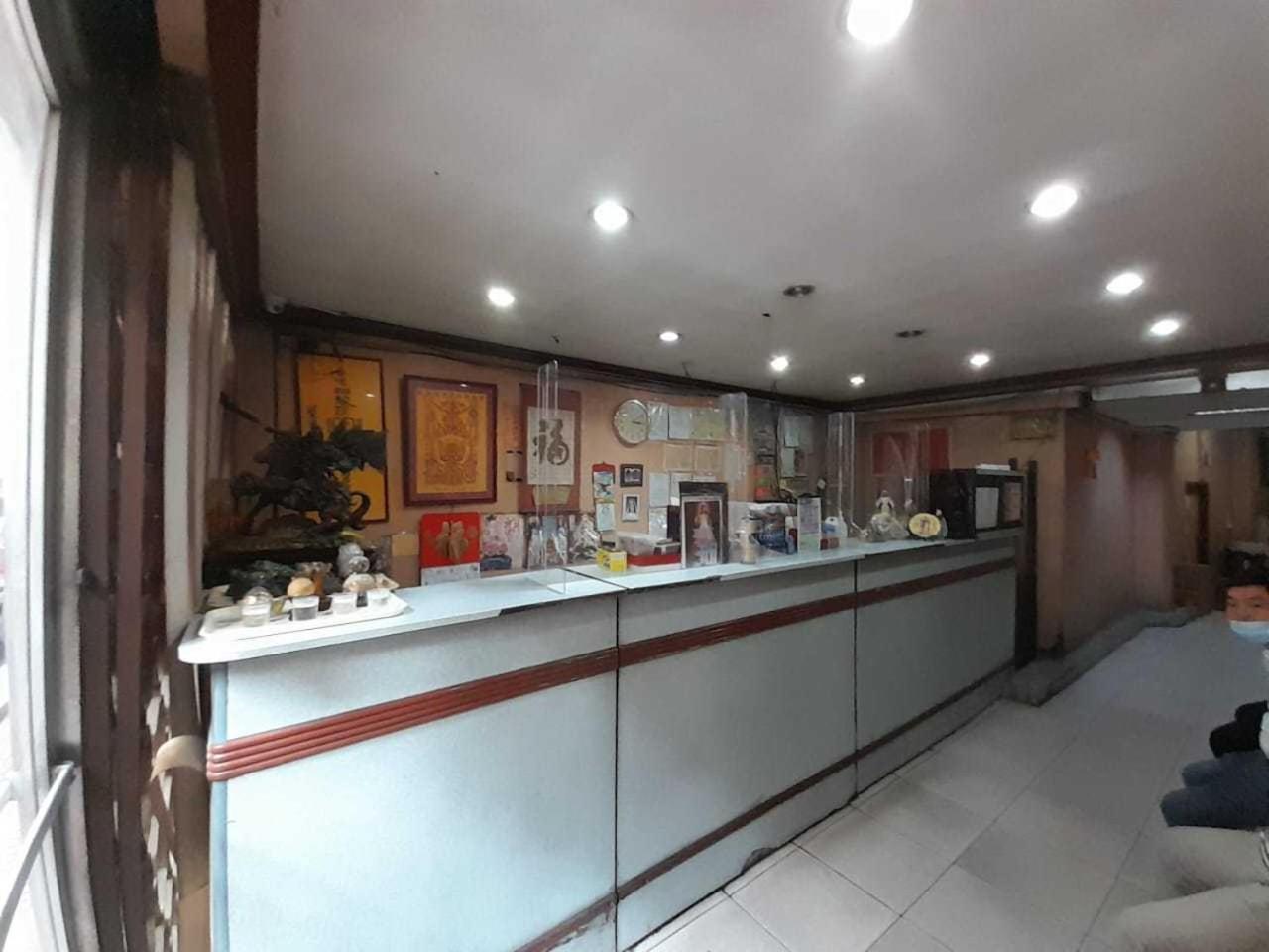Oyo 1011 First Hotel Manila Dış mekan fotoğraf
